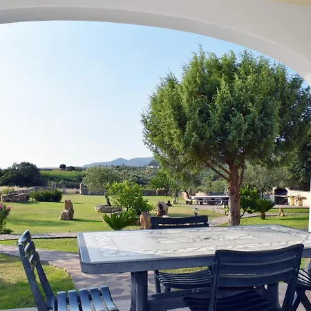 Casa Vacanze * بودوني